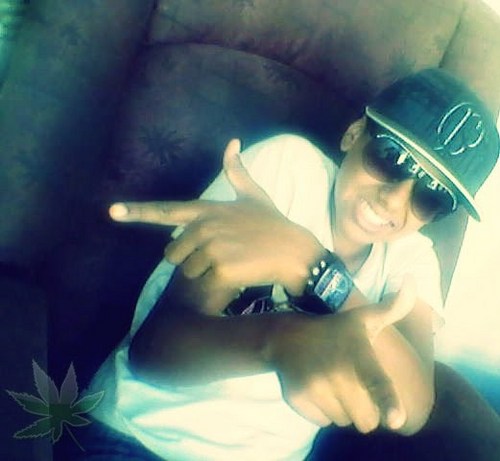 - ㅤㅤㅤ$$ .ㅤCOM 240 MIL MOTIVO PRA SORRIR !*