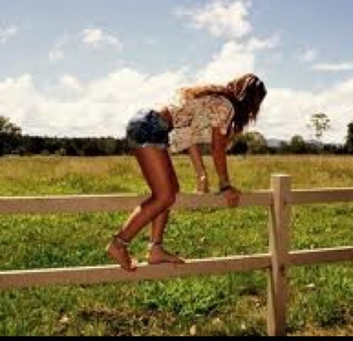 MySideOfThings's profile picture. Giving you my side of things in 140 characters or less. :)