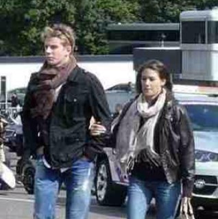 FakeLauraHulk's profile picture. Fake girlfriend to @FakeNicoHulk. BFF to @FakeJulesB. @FakeRSchumacher is my protecter and I have a dog called Greenie! I'm pregnant too! 