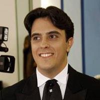Todos os caminhos são iguais
O que leva à glória ou a
perdição......fica a dica...Raul