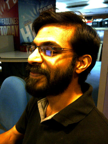 thehindenbug's profile picture. Nowhere man. You won't agree with everything I say. It's okay, I don't either.

Alum: Times Now, NDTV, India Today TV, Economic Times, ACJ, NLSIU