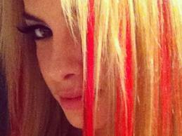 sou Arthur Aguia e tambem sou Lua Blanco,trabalhamos na rede recod