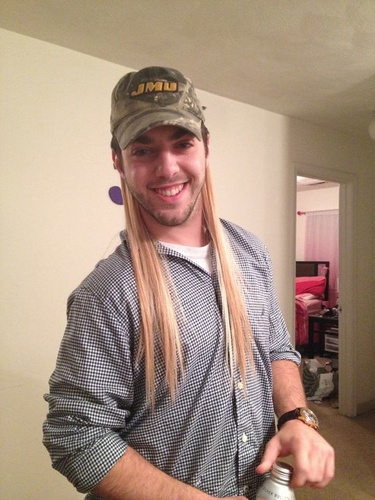 HollaAtScholar's profile picture. 