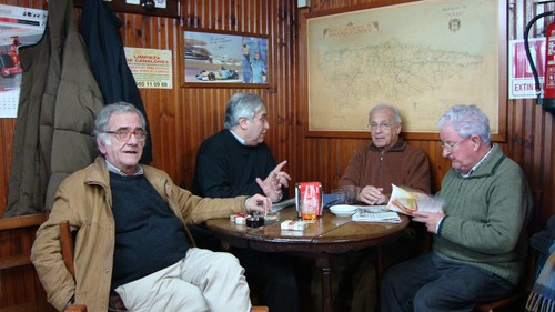 placidoarango's profile picture. Empresario, hoy jubilado, lector de artículos de opinión, sobre política y economía, publicados en los medios y en la red.