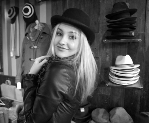 Obsessive #finance student, insomniac, cynic, extrovert.
A female version of Dr Jekyll and Mr Hyde.