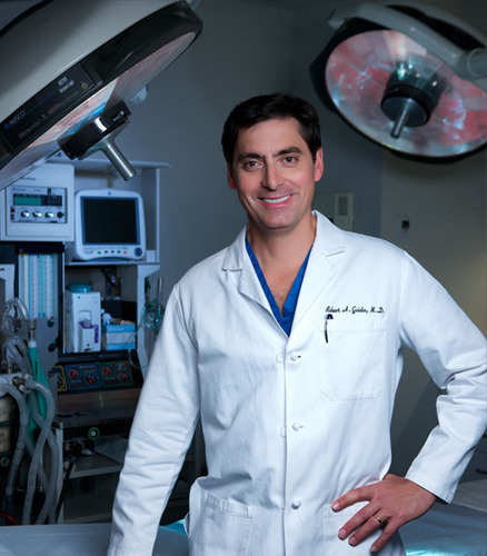 New York City Double #BoardCertified #FacialPlasticSurgeon, offers a full range of #rhinoplasty and plastic surgery options in #NYC: 212–871–0900