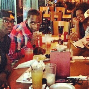 SelfPaid_Tommy's profile picture. LIKE A VENDIN MACHINE I KEEP THAT COKE SOO MUCH POWDER I CAN MAKE A SNOWMAN!!!! FOLLOW A NIGGA DOE