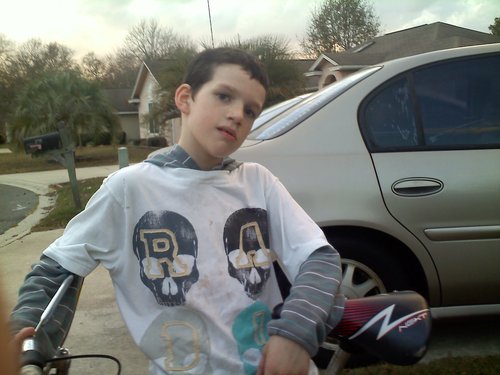 Chris57631194's profile picture. im a music player and a listener