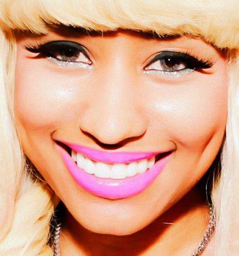 @NICKIMINAJ completely changed my life.And Nicki thanks for being such a good inspiration.I  really appreciated that:)