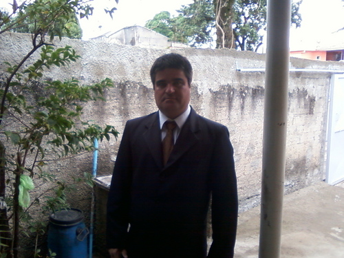 sou uma pessoa que gosta muito de fazer amizades