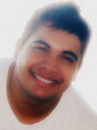 22 Anos, Músico, Percussionista , Descolado e Sonhador! buscando um só ideal: a Felicidade! 
http://t.co/L8adxn0L0x