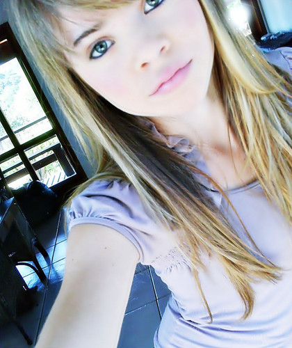 Tenho 17 aninhos, Corinthiana Maloqueira Sofredora Fanaticamente,  chocolatra, e com apenas três proposito ℱoco, ℱorça e ℱé !