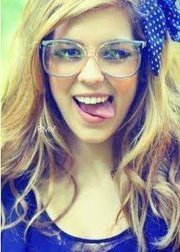 ''Vou dizer te levo em meu S2 e eu preciso sempre ter por perto esse seu olhar... que me traz o sol..!'' @sophiaabrahao 16-12-11