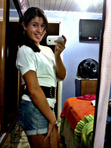 Nαo importα o quє єu diigα,
Vocє irα vαlorizαr pєlo quє vê,
julgαr pєlo quє ouviu
e opinαr pєlo quє conhєcєu (!) ;)
