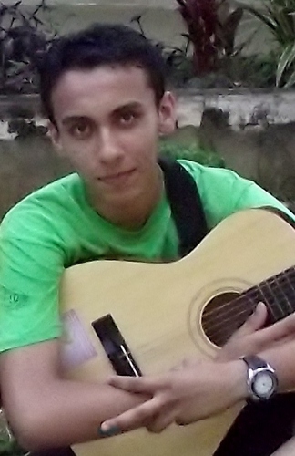 lol Um cara sincero, feliz e determinado ;)