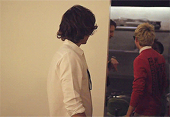 Remember me as the girl who couldn't marry @harry_styles himself. I met 1D 40 times divide by 20 minus 2 Be jealous! :) 
I follow back just ask!