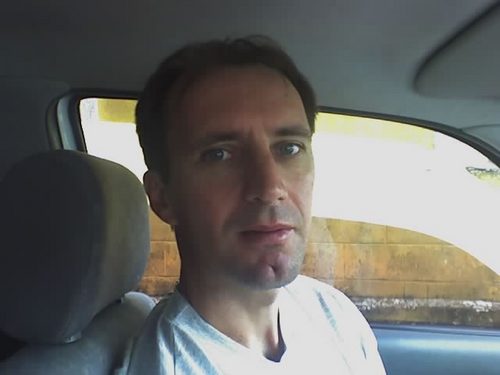 SOU CATOLICO, PARTICIPO DO CAMINHO NEOCATECUMENAL,  CASADO COM @VIVIANIZANI1 ,SIGO TODOS DE VOLTA