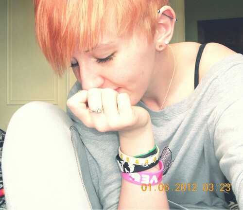 ♥Married to @Gustavs_Legs♥ Dont judge me by what other people are saying~ ♥24kids♥ I sometimes follow back (: