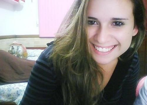Nada é errado se te faz feliz.