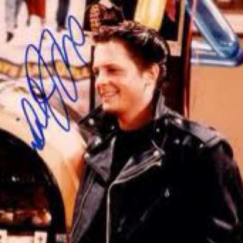 LeatherJFox's profile picture. 