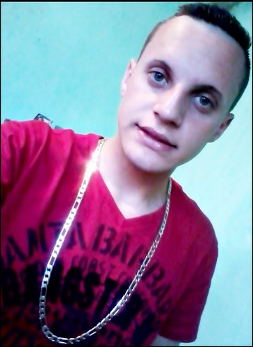 Bom mesmo é ir à luta com determinação,abraçar a vida com paixão perder com classe, vencer com ousadia - Fexo!