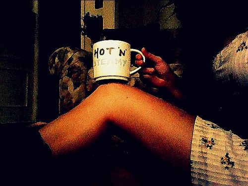 DomesticSrat1's profile picture. 3rd effing account. Let's do this shit.

Cause every sorostitute should be domestic goddess extraordinaire.