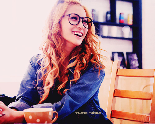 Hi its Park Gyuri from Kara | Leader | Lead vocalist | Sub rapper | 88 lines | Singel^^ | Part of @RolePlayer_Ent