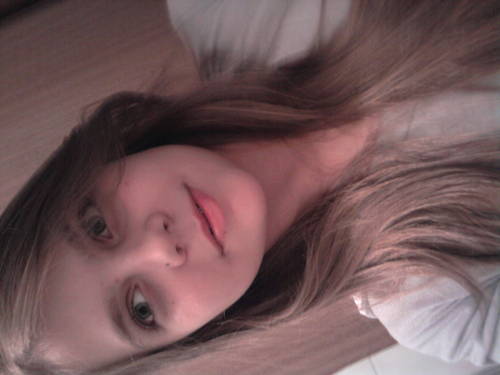 Deus , coca-cola , red bull , musica , celular , orkut , twitter , emii , foto , chocolate , não vivo sem a minha @marii_martins1 e o lindo do neymar  :$
