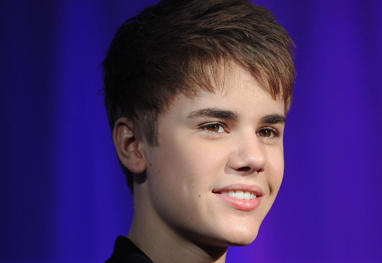 Eu até escreveria uma Bio mas meu amor pelo Justin Bieber é tão grande que não cabe 160 caracteres @justin bieber i love you!♥