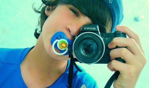 As mina pira e os filho da puta vem pra cima.