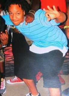 carltezparker's profile picture. love to twitter..