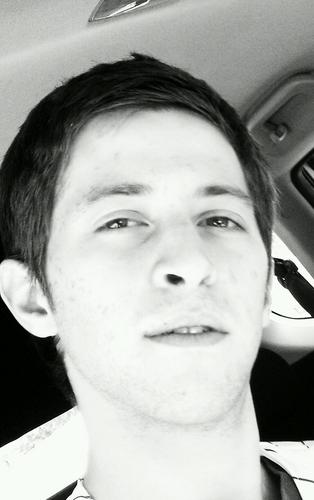 e4EFRT's profile picture. stuck in paradise