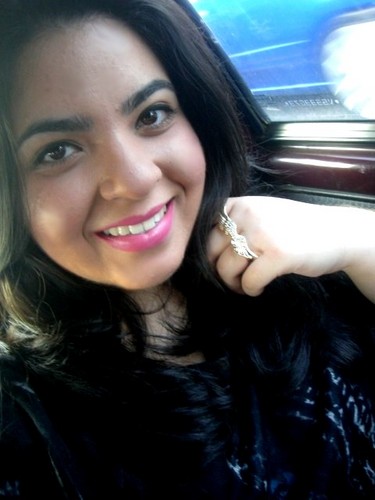 Quem me vê, me vê sorrindo, e vai ser sempre assim!
