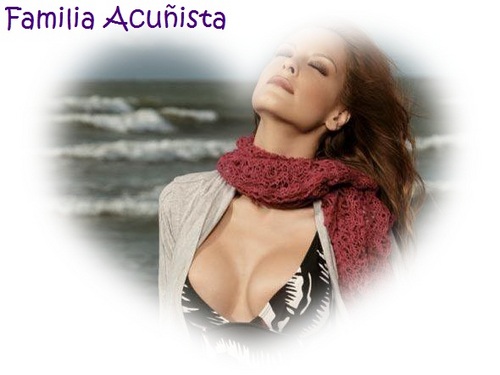 Fieles seguidores de la presentadora @Laura_AcuñaRCN. 100% acuñistas ♥