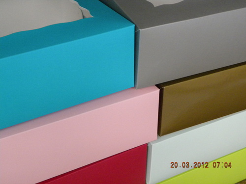 Cajas para CupsCakes, Mini CupsCakes, Bombones, Galletas, Tortas, Postres. Bolsas y Cajas para todo tipo de producto: Ropa, Accesorios, Joyeria, Calzados.