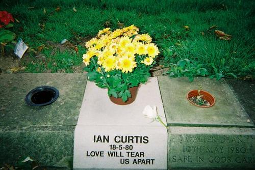 Joy Devotion: A Year in the Life of a Rock Shrine at the Ian Curtis Memorial Stone - Saturday, 3/2/13
Swedish American Hall
12:00–6:00 PM