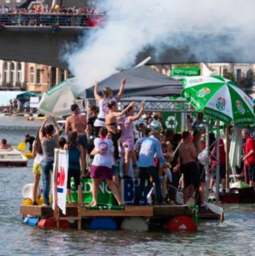 lesbaignoires's profile picture. Evénement folklorico-sportif gratuit se déroulant du 11 au 15 août à Dinant / info@lesbaignoires.be / #rdb2012