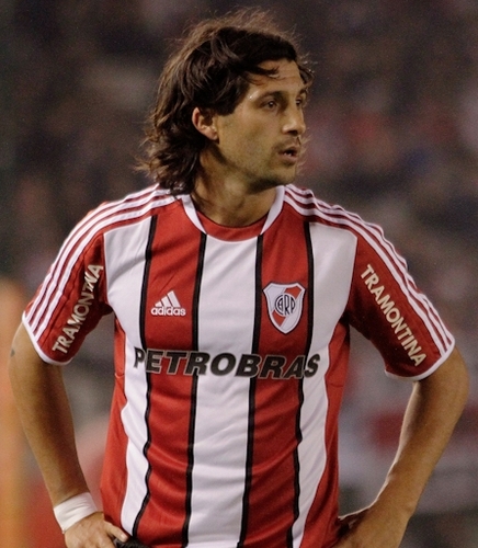 A muerte con el @Chori1708. Eternamente gracias por volver, ídolo. 14/04/12. Siempre en el corazón del hincha, te extrañamos. Actualmente: Olympiacos FC.