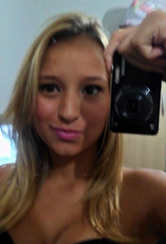 ' Acorde arrependida mas não durma com vontade (;