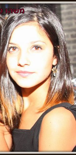 I am 15 years old and I live in Israel :)
I love LA And New York so much!!