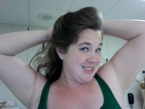 MaggieMayBird's profile picture. Smol fun