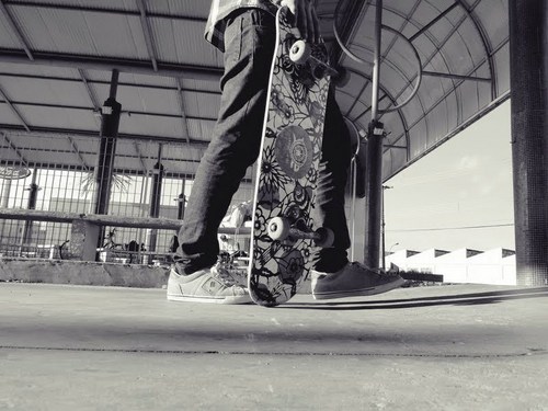 skate, rock, alone, romantico, segue ai? amo muiitoa minha best -@biacaarneirosz