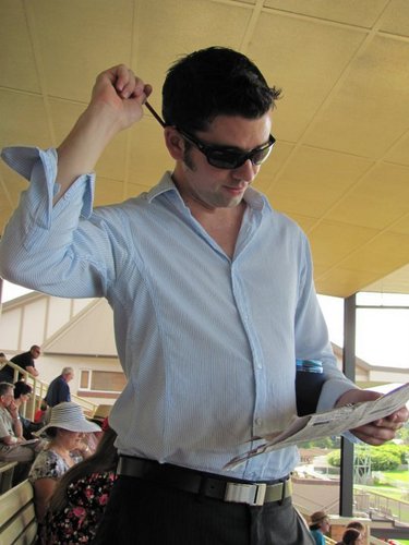 Brisbane based Structural Engineer, casual runner, enjoys fine food & drink