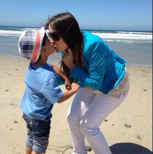 LaRealHousewife's profile picture. 