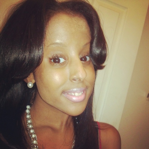 LoveeBarbieeM17's profile picture. #Follow me ill Follow back ! B O $ $ Status : qet yaa weiqht up BXTCHES !