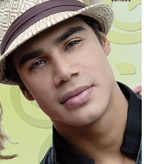 Orgulho de ser sua fã , orgulho de tudo que você passou mas aguentou firme ! orgulho do que você é ! Nós Te amamos Nego ♥