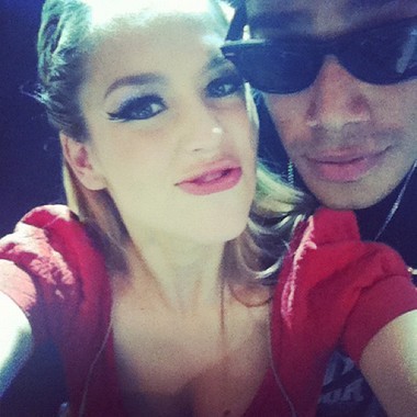 quem foi que disse que pra tar junto precisa tar perto? vivo por vcs @micaelborges_ & @sophiaabrahao meus amores,!
feito: 14/12/11 
madrinhas: @lua_blancofam