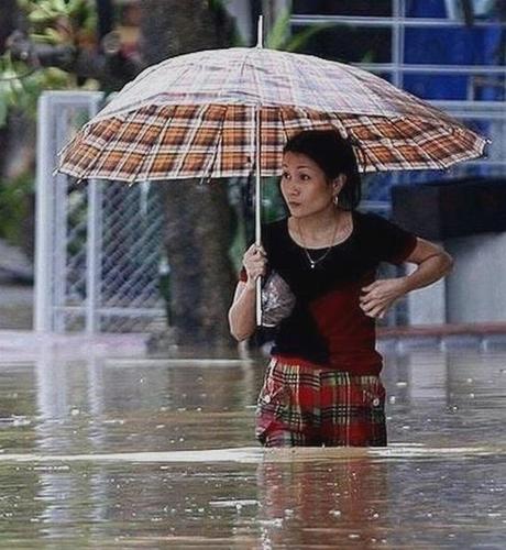 Um louco perdido no espaço.