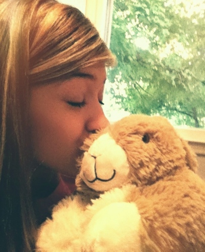 Supporting Ms. Kenzi Lewis! @KenziLewis followed me on June 2, 2012 12:07 pm. RT-ed 2x. Favorited 4x.