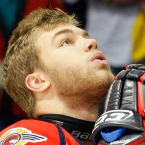 TaylorNotHall's profile picture. Amazingly sexy Oilers offesemen. [Parody, OBVIOUSLY]